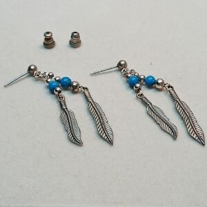 Vintage Silver Tone Metal Blue Feather Fashion Stud Earrings Western Jewelry#24W